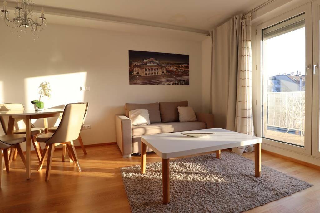Brilliant View: Balcony Home, Modern, Stylish And Newly Renovated Vienna Exterior photo